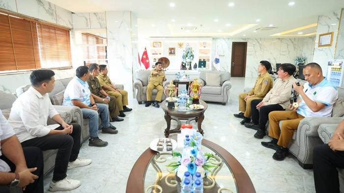 Gubernur Sulut YSK saat bertemu Pordasi Sulut pada Senin (3/8/2026) 1