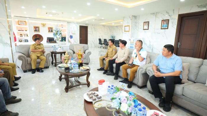 Gubernur Sulut YSK saat bertemu Pordasi Sulut pada Senin (3/8/2026). 2