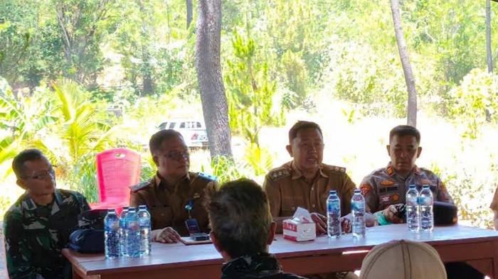 Wakil Bupati Mitra Fredy Tuda pimpin rakor penanganan bencana kebakaran hutan