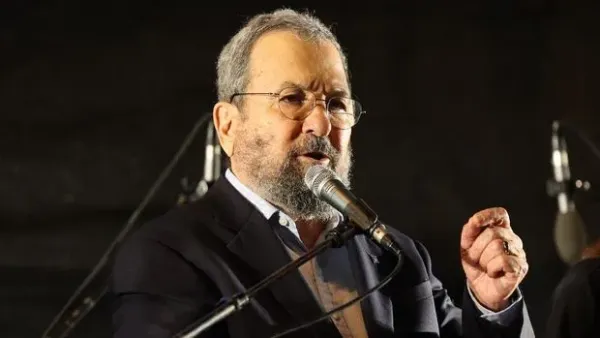 Former Israeli Prime Minister Ehud Barak speaks during a rally to protest the Israeli government's judicial overhaul plan, in Tel Aviv on June 24, 2023, days after Prime Minister Benjamin Netanyahu vowed to press on with the controversial programme. (Photo by JACK GUEZ / AFP)