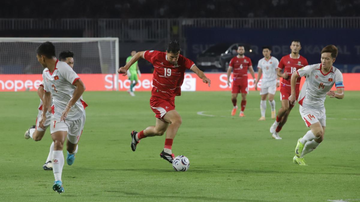 PIALA AFF 2026 - Cuplikan pertandingan Timnas Indonesia vs Vietnam dalam lanjutan babak penyisihan Grup A Piala AFF 2026 yang digelar di Stadion Pakansari, Bogor, Jawa Barat, Senin, 3 Agustus 2026.