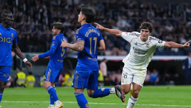 Gonzalo Garcia merayakan gol pembuka dalam laga La Liga antara Real Madrid vs Real Oviedo di Santiago Bernabeu, 15 Mei 2026. (AP Photo/Manu Fernandez)