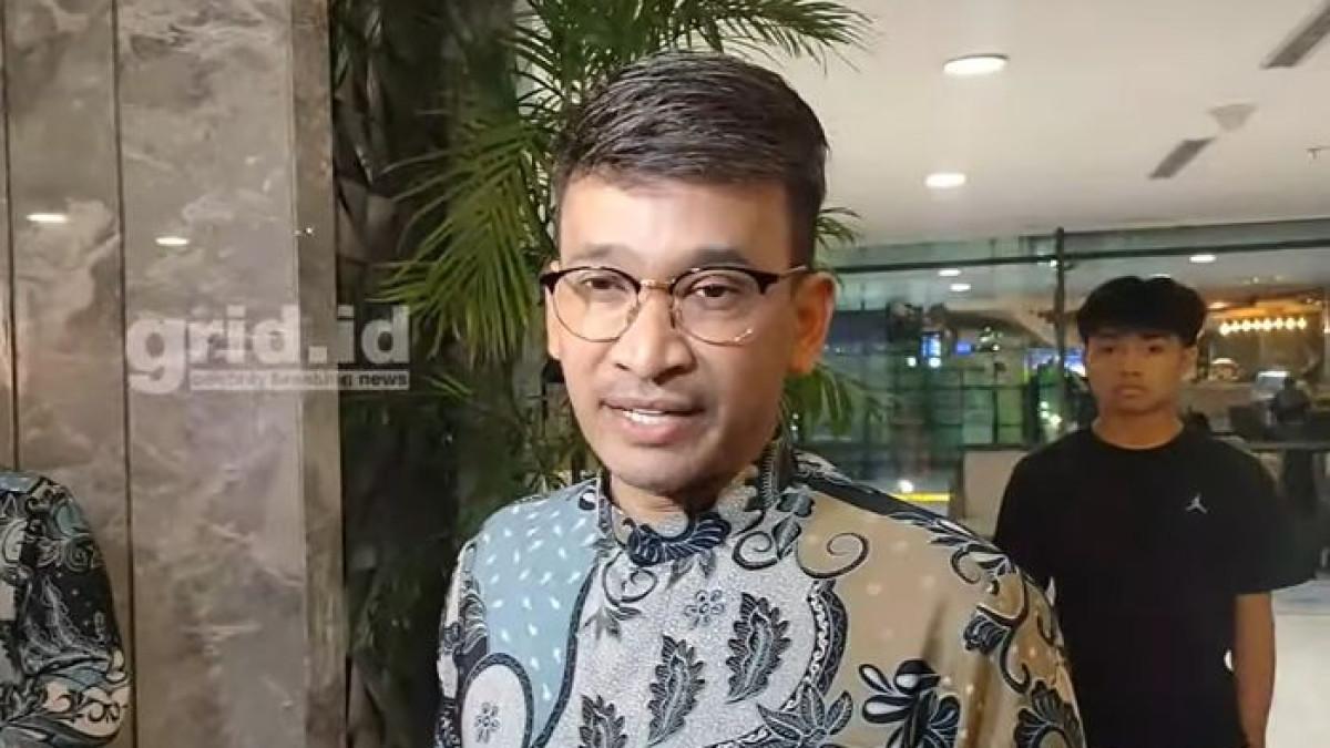 PERSETERUAN ARTIS - Ruben Onsu tak bakal halangi Sarwendah untuk bertemu anak jika dirinya memenangkan gugatan hak asuh.