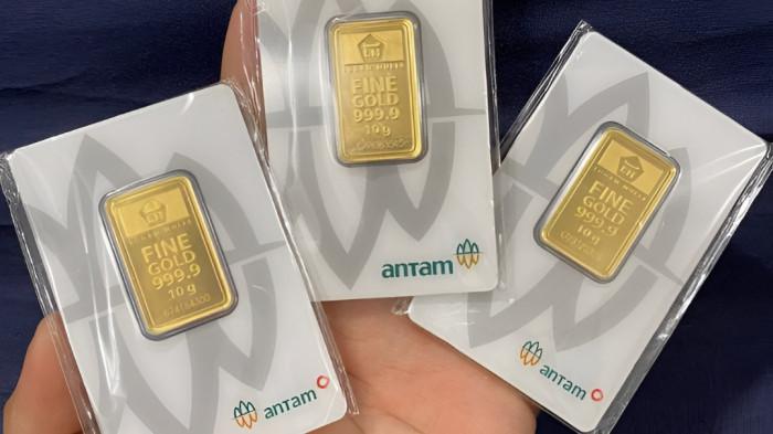 MEROKET TAJAM- Harga emas Antam 22 Juli 2026 mendadak meroket tajam dibandingkan hari sebelumnya. Ada kenaikan hingga Rp 34.000 per gram.
