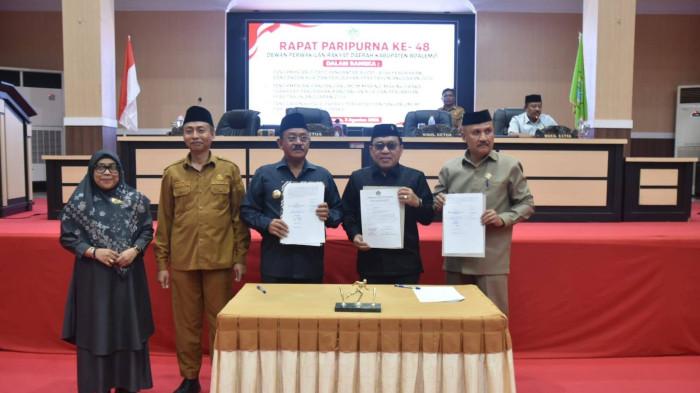 Bupati Boalemo Rum Pagau menyampaikan rancangan dddddfttgggyhy