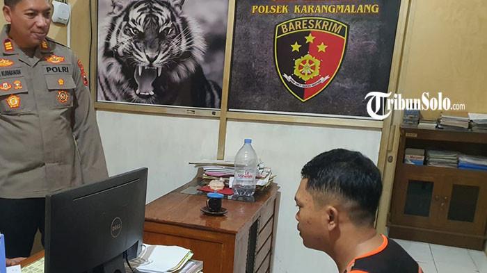 BERAKSI SAAT TERLELAP - Pria asal Kabupaten Cianjur ditangkap di Desa Sambirejo, Kecamatan Plupuh, Kabupaten Sragen, Senin (3/8/2026). RSA (40), ditangkap jajaran Polres Sragen setelah diduga membobol sebuah rumah di Kampung Bangun Asri, Kelurahan Plumbungan, Kecamatan Karangmalang, Kabupaten Sragen. Dalam aksinya, pelaku diduga membawa kabur tiga telepon genggam, satu tablet, serta uang tunai Rp600 ribu.