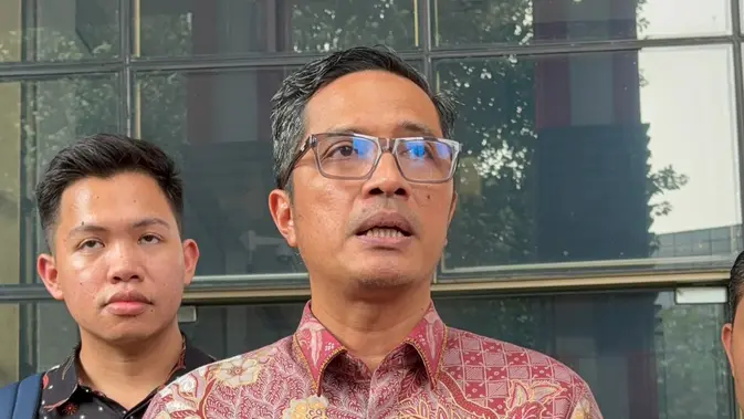 Pengacara Ungkap Sederet Kejanggalan Penanganan Perkara Febrie Adriansyah Kuasa hukum mantan Jaksa Agung Muda Tindak Pidana Khusus (Jampidsus) Febrie Adriansyah, Febri Diansyah. (Liputan6/Dimas Ramadhan)
