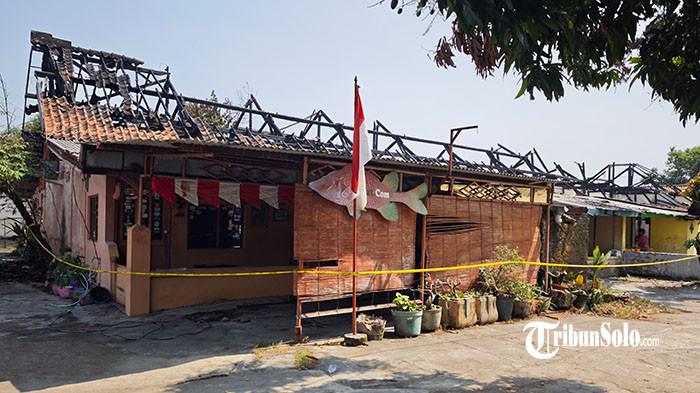 LUDES: Suasana Asrama Polisi (Aspol) Panularan, Laweyan setelah musibah kebakara pada Jumat (31/7/2026).TRIBUNSOLO.COM, SOLO - Sekitar 30 orang korban kebakaran Asrama Polisi (Aspol) Panularan, Laweyan saat ini mengungsi di Loji Gandrung dan sejumlah rumah saudara masing-masing