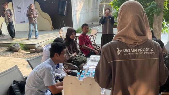 Program Studi Desain Produk Telkom University Purwokerto berkolaborasi dengan Twentyfive.lab menggelar  Workshop Daur Ulang Tutup Botol Plastik dengan Teknik Heating dan Molding sebagai bagian dari rangkaian  Janaloka Exhibition 2026 .