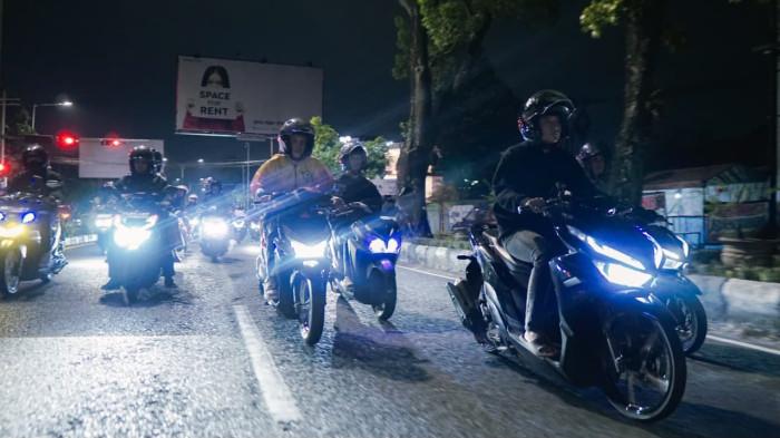 20260804 Astra Motor Jateng gelar night ride city di Colomadu