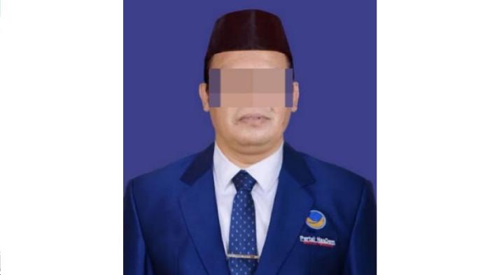 TERSANGKA KASUS TAMBANG ILEGAL - Foto anggota DPRD Sulawesi Tenggara (Sultra) Fraksi Nasdem SP ditetapkan tersangka oleh Polda Sultra. Ia ditetapkan tersangka dalam kasus dugaan penambangan batu tanpa izin di Desa Mata Watu-Watu, Kecamatan Moramo Utara, Konawe Selatan.