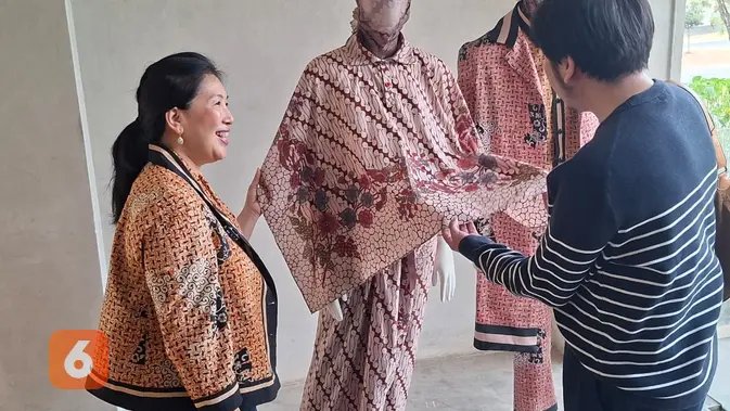 Koleksi busana LAKON Indonesia yang dipamerkan di Teras LAKON di kawasan Gading Serpong, Kabupaten Tangerang, 4 Agustus 2026. (Liputan6.com/Pramita Tristiawati)