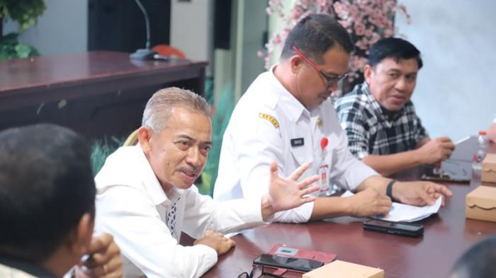 KUNJUNGAN - Sekretaris Daerah (Sekda) Kabupaten Minahasa Tenggara (Mitra). jjyut6y