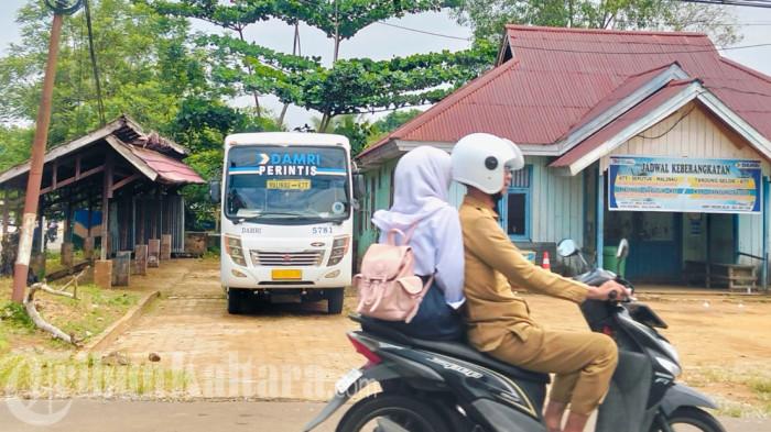  JADWAL DAMRI - Tampak Bus Damri rute KTT-Tanjung Selor yang akan berangkat melalui terminal di Jalan Perintis, Tideng Pale, Kecamatan Sesayap, KTT, Kaltara, Kamis (6/8/2026). Intip Jadwal Damri rute KTT ke Tanjung Selor hari ini, yang dilengkapi tarif terbaru. (TribunKaltara.com / Rismayanti)