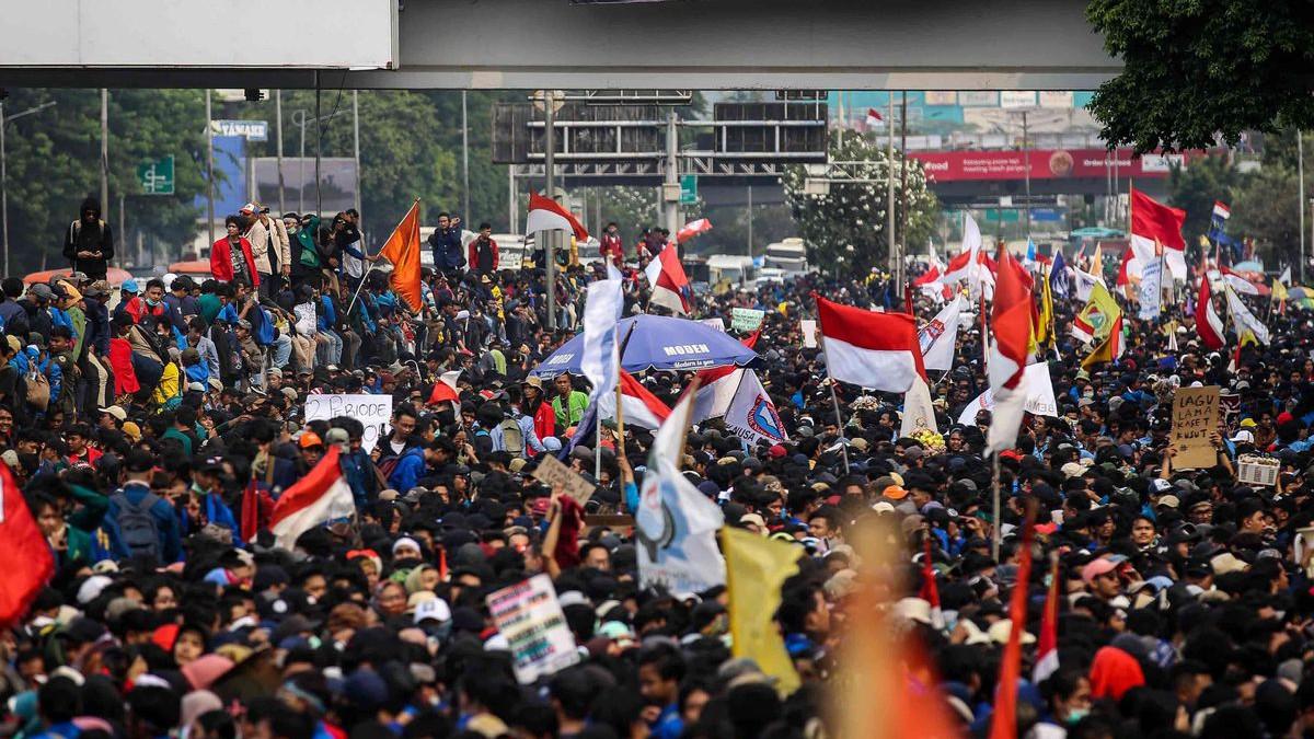 UPDATE DEMO DI JAKARTA - (Ilustrasi demo) Dua demonstrasi akan mewarnai wilayah DKI Jakarta pada Kamis (6/8/2026). Demonstrasi berasal dari Aliansi Pramudi M44 Jurusan Kampung Melayu–Tebet–Karet serta Wahana Lingkungan Hidup Indonesia atau WALHI.
