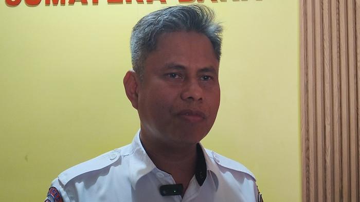 BENCANA PADANG - Sekretaris BPBD Provinsi Sumatera Barat, Ilham Wahab, memberikan keterangan kepada TribunPadang.com di Kantor BPBD Sumbar, Rabu (5/8/2026). BPBD memastikan banjir di Kota Padang telah surut, tidak ada korban jiwa, dan seluruh bantuan bagi warga terdampak telah disalurkan.