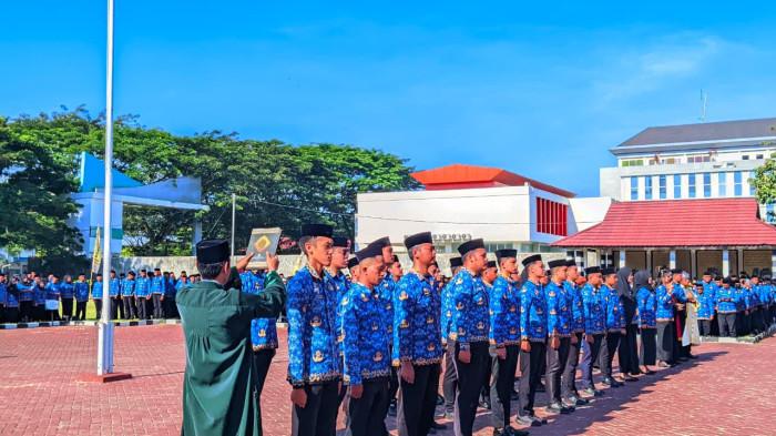 NASIB PPPK -- Pelantikan PNS dan PPPK Paruh Waktu di kawasan Museum Purbakala Gorontalo. Sekda Provinsi Gorontalo menjelaskan nasib PPPK di Provinsi Gorontalo di tengah pembengkakan anggaran belanja mencapai 45 persen.