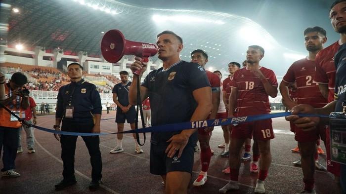 Pelatih John Herdman