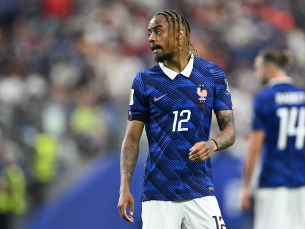 Bradley Barcola disebut-sebut ingin meninggalkan PSG dan bergabung ke Liverpool.