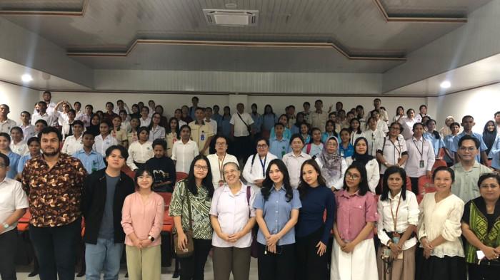 TRI MAHARANI - Poltekkes Kementerian Kesehatan (Kemenkes) Kupang menggelar kuliah umum bertajuk 