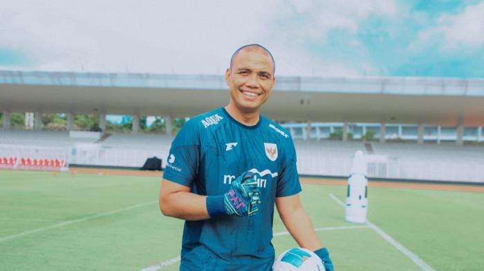 SAHARI GULTOM- Pelatih Kiper PSMS Sahari Gultom  