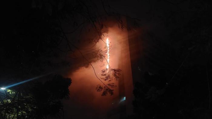 KEBAKARAN - Kebakaran melanda Gedung Badan Pendapatan Daerah (Bapenda) Provinsi DKI Jakarta di Jalan Abdul Muis No. 66, Petojo Selatan, Kecamatan Gambir, Jakarta Pusat, pada Jumat (7/8/2026) malam sekitar pukul 22.00.
