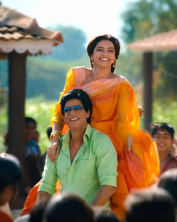 Exploring Meenamma's Iconic Saree Styles from Chennai Express