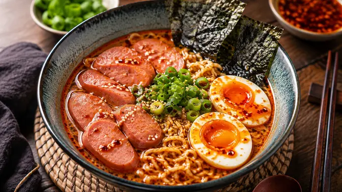 Resep Mie Ramen Sosis Pedas (AI Generated)
