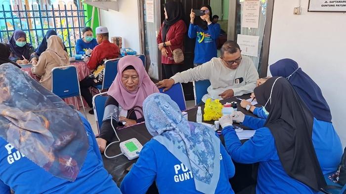 Bakti sosial dan kesehatan dalam rangka HUT ke-81 RI