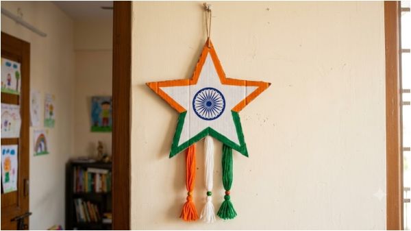 Make a tricolor hanging from cardboard