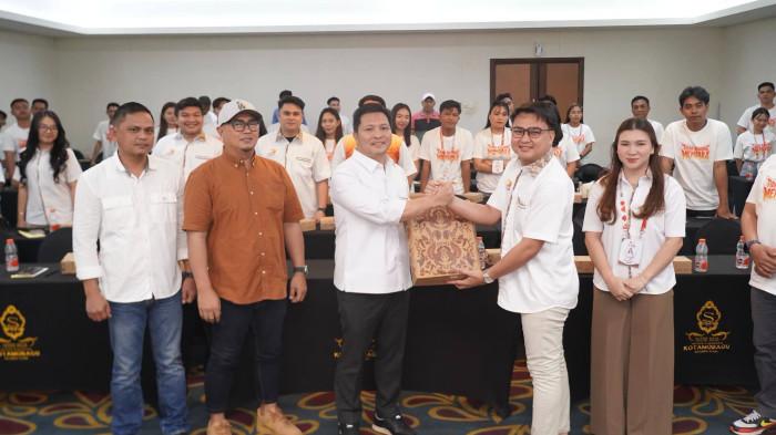 PELATIHAN - Wakil Bupati Bolmong, Dony Lumenta, membuka pelatihan Pelatihan Tunas 1