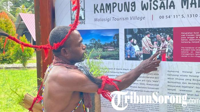 20260808_Hein Fami Tokoh Pemuda Kampung Adat Malasigi Kabupaten Sorong Papua Barat Daya