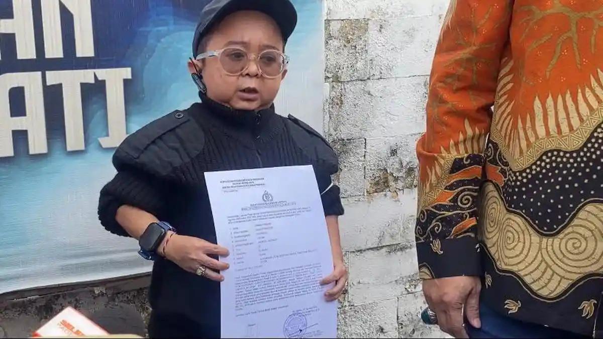 LAPORAN POLISI - Daus Mini melaporkan tiga akun media sosial TikTok ke Polda Metro Jaya usai menjadi korban dugaan pencemaran nama baik, Jumat (7/8/2026).
