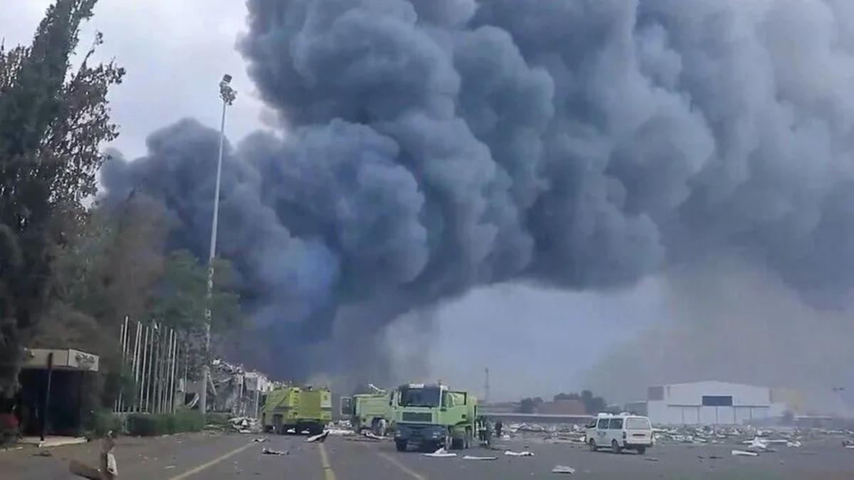 KABAR PERANG - Bandara di Arab Saudi yang jadi sasaran pengeboman kelompok militer Houthi.