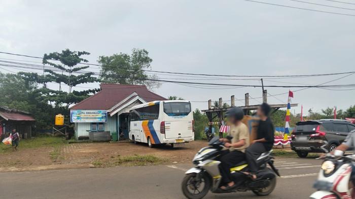 JADWAL DAMRI - Tampak Bus DAMRI rute KTT-Malinau akan berangkat melalui terminal di Jalan Perintis, Tideng Pale, Kecamatan Sesayap, KTT, Kaltara, Senin (10/8/2026).  Dalam artikel ini TribunKaltara.com sajikan juga Jadwal Damri KTT-Malinau, yang dilengkapi jam berangkat, durasi perjalanan, hingga harga tiket Damri. (TribunKaltara.com/Rismayanti)