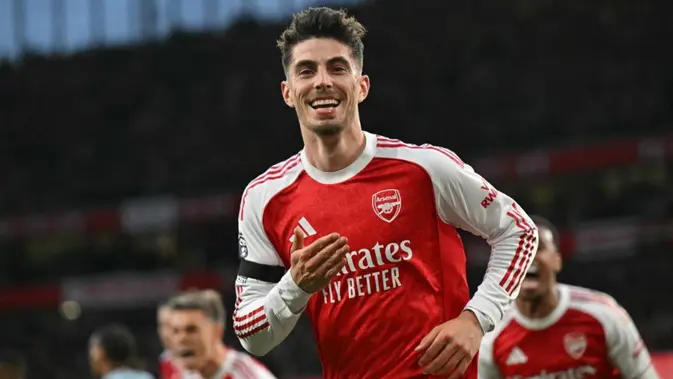 Gelandang Arsenal asal Jerman, nomor punggung 29 Kai Havertz, merayakan gol pembuka dalam pertandingan Liga Inggris antara Arsenal dan Burnley di Stadion Emirates di London pada 18 Mei 2026. (Glyn KIRK/AFP)