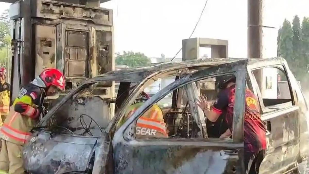 SPBU KEBAKARAN - Kebakaran di SPBU Cilendek yang berlokasi di Jalan Brigjen Saptadji Hadiprawira, Kelurahan Cilendek Barat, Kecamatan Bogor Barat, Kota Bogor, Minggu (9/8/2026).
