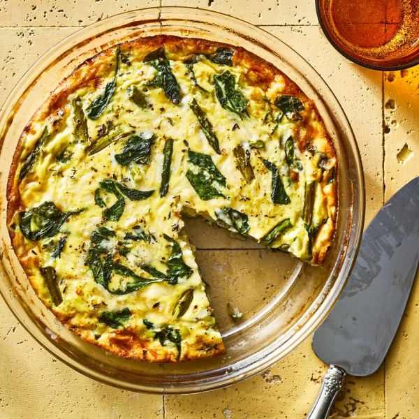 Crustless Spinach & Asparagus Quiche with Gruyere Credit: Photography / Caitlin Bensel, Styling / Emily Nabors Hall / ulia Bayless