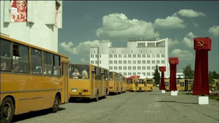 20261008 - Evakuasi Kota Pripyat di serial Chernobyl (2019)