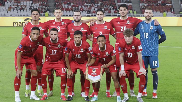 FOTO SKUAD TIMNAS INDONESIA - Pesepak bola Timnas Indonesia berfoto bersama sebelum melawan Timnas St Kitts and Nevis pada laga FIFA Series di Stadion Gelora Bung Karno, Senayan, Jakarta, Jumat (27/3/2026). TRIBUNNEWS/IRWAN RISMAWAN (Tribunnews.com/IRWAN RISMAWAN).