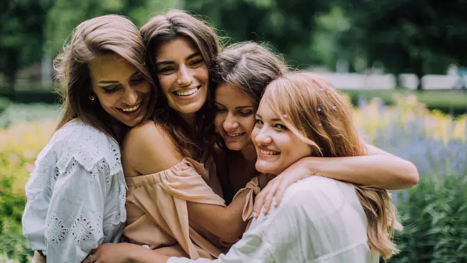 Ciri Friend Bombing. (image by pexels.com/Elina)
