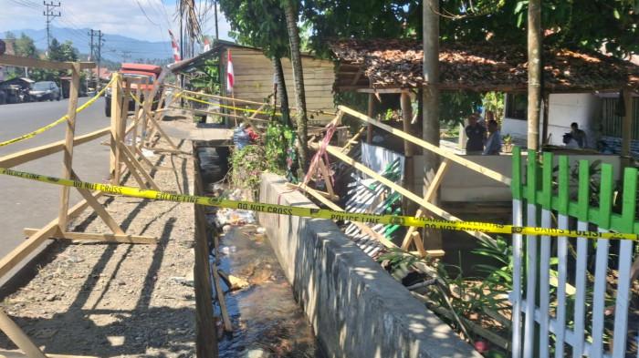 LOKASI - Kondisi terkini TKP tragedi drag race di Jalan A.P Mokoginta, Kelurahan Upai, Kotamobagu, Sulawesi Utara, Selasa 11 Agustus 2026. 