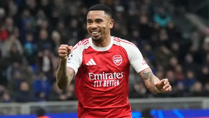 Pemain Arsenal, Gabriel Jesus, merayakan gol kedua timnya dalam pertandingan Liga Champions melawan Inter Milan, Rabu (21/1/2026). (AP Photo/Luca Bruno)
