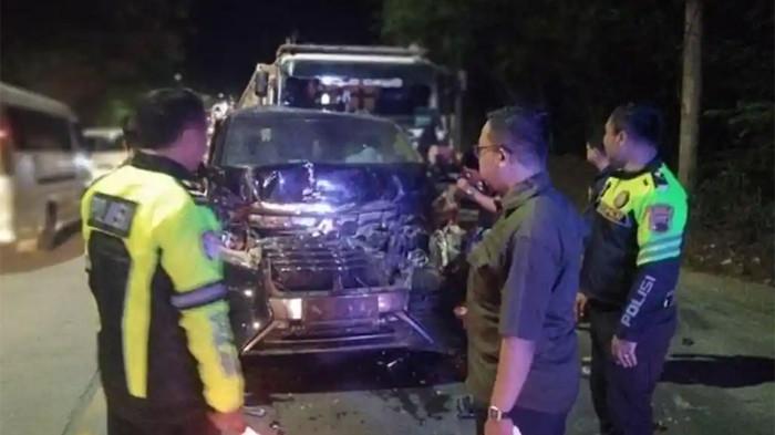 Kondisi Mobil KH Anwar Zahid Ringsek_1