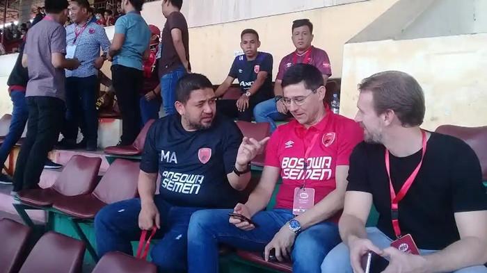 PROFIL DARIJE KALEZIC - Foto Darije Kalezic saat hadir menonton laga PSM kontra Kalteng Putra di leg ledua babak 16 Besar Piala Indonesia, di Stadion Mattoanging, Makassar, Minggu (3/2/2019). Simak profil dan biodata Darije Kalezic, sosok yang diromorkan jadi pelatih PSM Makassar di Super League 2026/2026. (Tribun-Timur.com/Alfian)