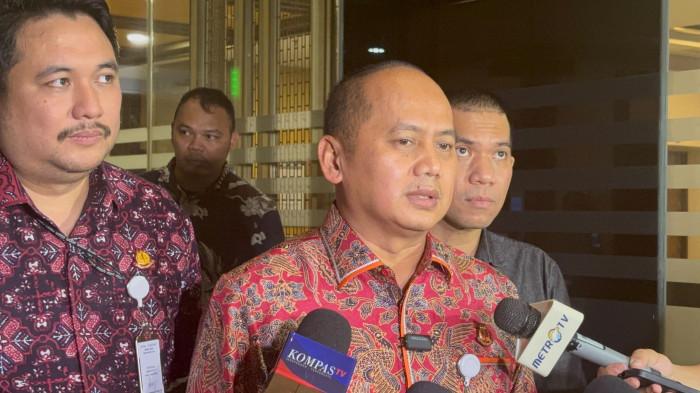 KASUS FEBRIE - Kapuspenkum Kejagung Anang Supriatna saat menyampaikan hasil pemeriksaan sementara terhadap tersangka eks Jampidsus Febrie Adriansyah, Nurman Herin dan satu saksi lainnya terkait kasus dugaan TPPU, Jumat (7/8/2026).