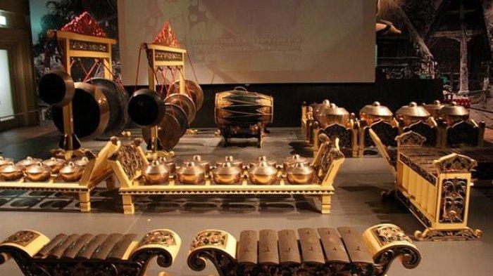 Alat Musik Gamelan Karawitan