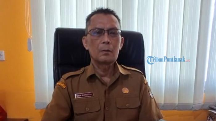 PEMBELAJARAN DARING KETAPANG - Kepala Dinas Pendidikan Kabupaten Ketapang, Dr. Ucup Supriatna, saat memberikan keterangan terkait penerapan kebijakan belajar dari rumah (BDR) bagi sekolah yang terdampak kabut asap di Kabupaten Ketapang, Rabu 12 Agustus 2026. Sampai kapan kebijakan ini berlangsung?