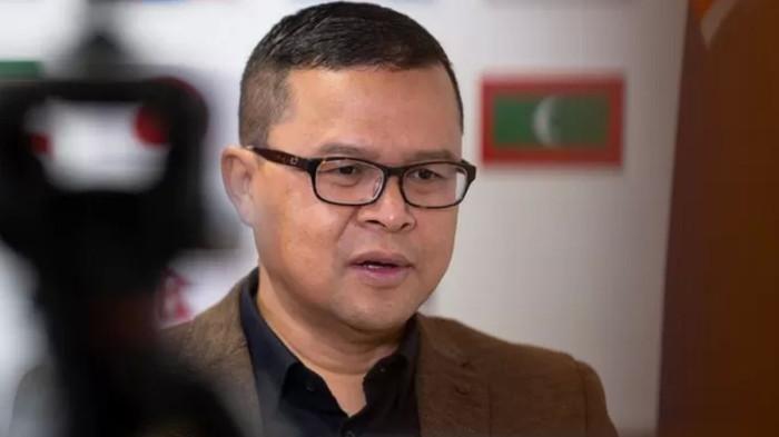 Pakar kesehatan Dicky Budiman mengingatkan, AI tidak boleh digunakan tanpa pengawasan tenaga kesehatan maupun regulasi yang memadai.Pemakaian AI bisa memicu salah diagnosis (misdiagnosis), meski dapat memberikan jawaban yang terdengar sangat meyakinkan, namun informasi tersebut belum tentu benar.