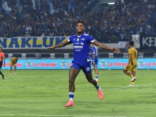 Penyerang Persib Bandung, Ramon Tanque senang bisa memberikan kontribusi maksimal.